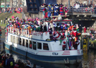 aankomst boot van Sinterklaas en de Pieten