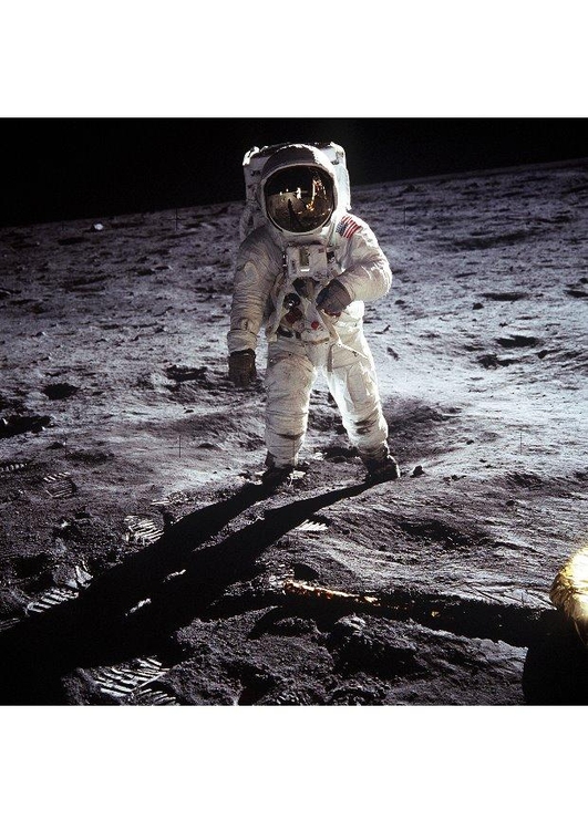 Foto astronaut op de maan
