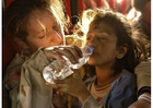 Foto's hulp na aardbeving in Pakistan