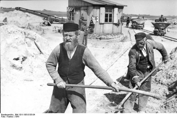 Foto Joegoeslavie - Joden onder dwangarbeid