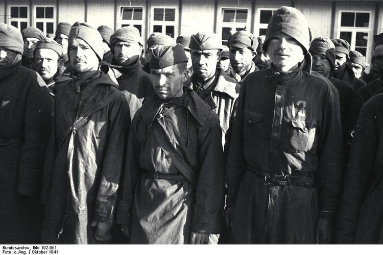 Foto Mauthausen concentratiekamp - Russische gevangen soldaten