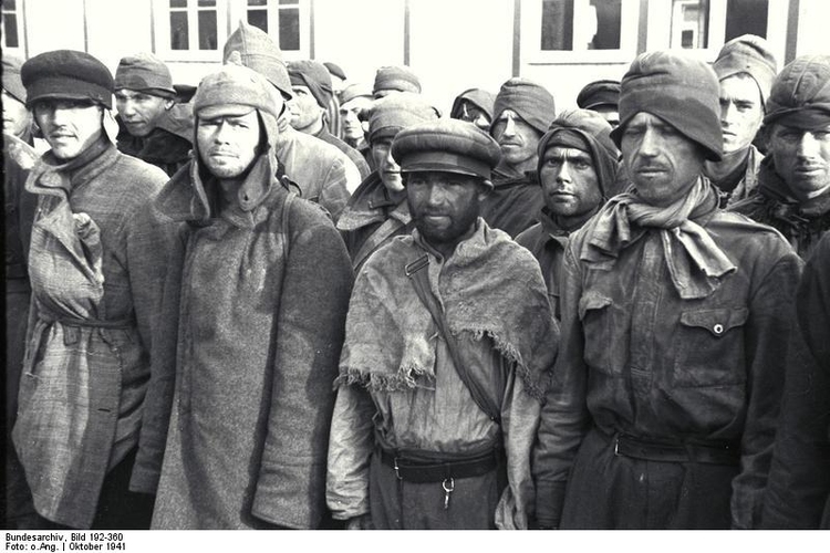 Foto Mauthausen concentratiekamp - Russische krijgsgevangenen (2)