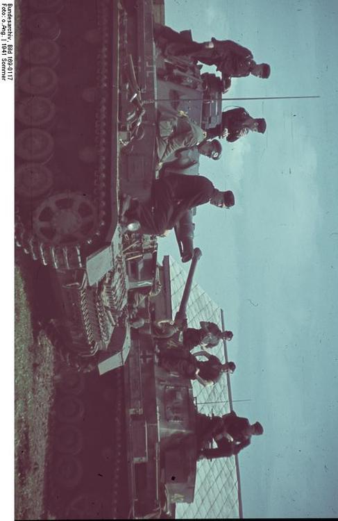 Rusland - soldaten met panzer IV