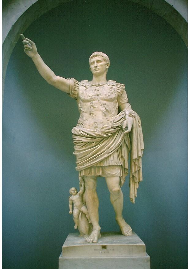 Foto standbeeld keizer Augustus