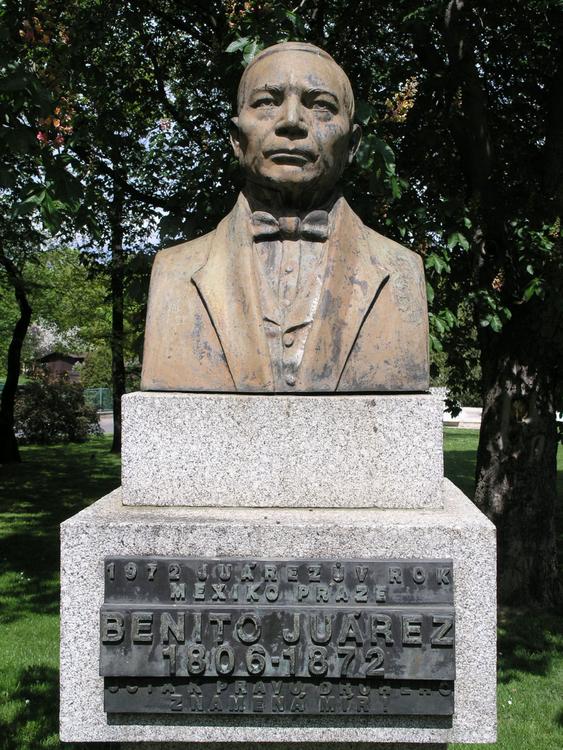 standbeeld - president Benito JuÃ¡rez