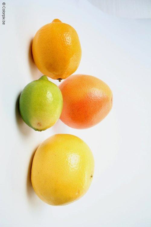 zuur fruit