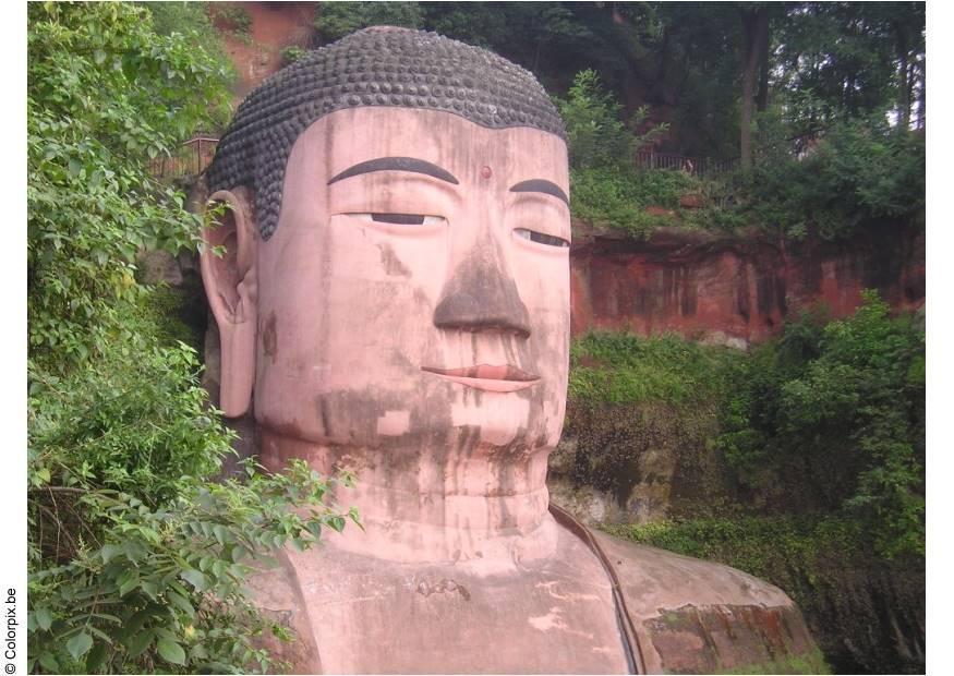 boedha leshan Foto boedha leshan