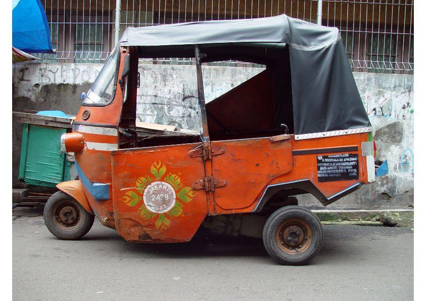 bajaj, jakarta indonesia Foto bajaj, jakarta indonesia