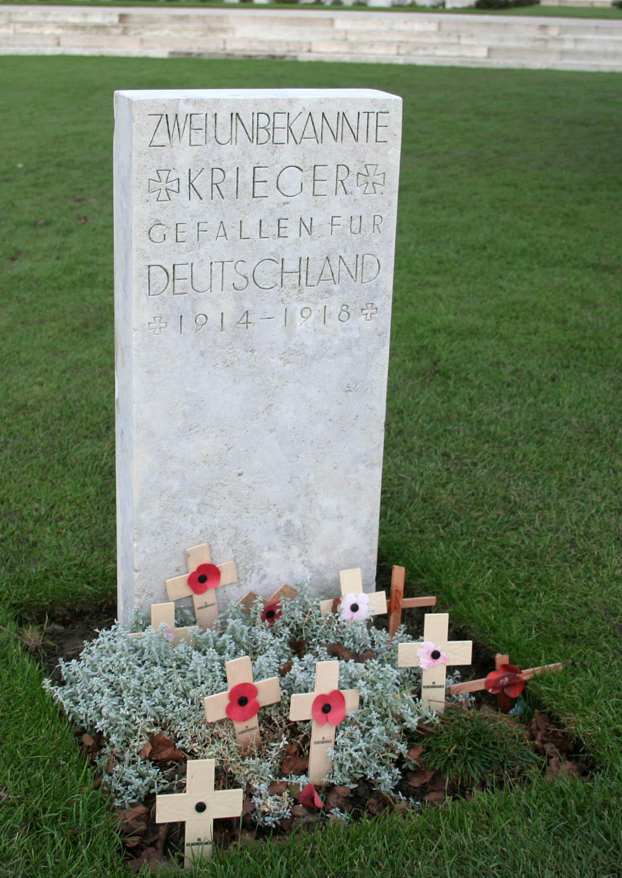 tyne cot cemetery - graf duitse soldaat Foto tyne cot cemetery - graf duitse soldaat