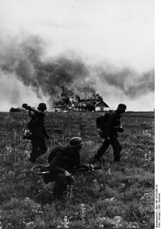 Foto rusland - aanval op dorp
