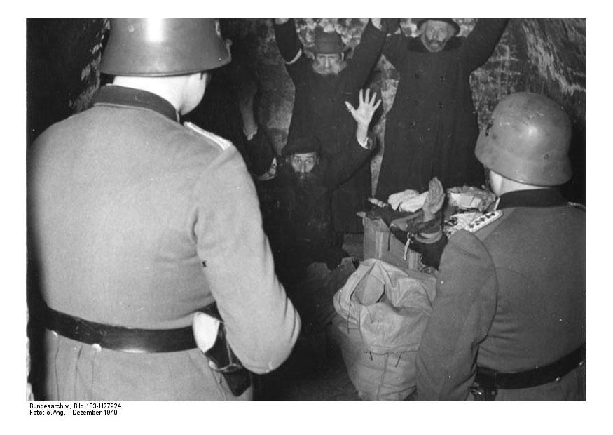 getto van lublin - polen - politieinval Foto getto van lublin - polen - politieinval