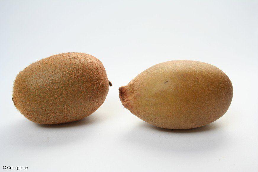 groene en gele kiwi Foto groene en gele kiwi