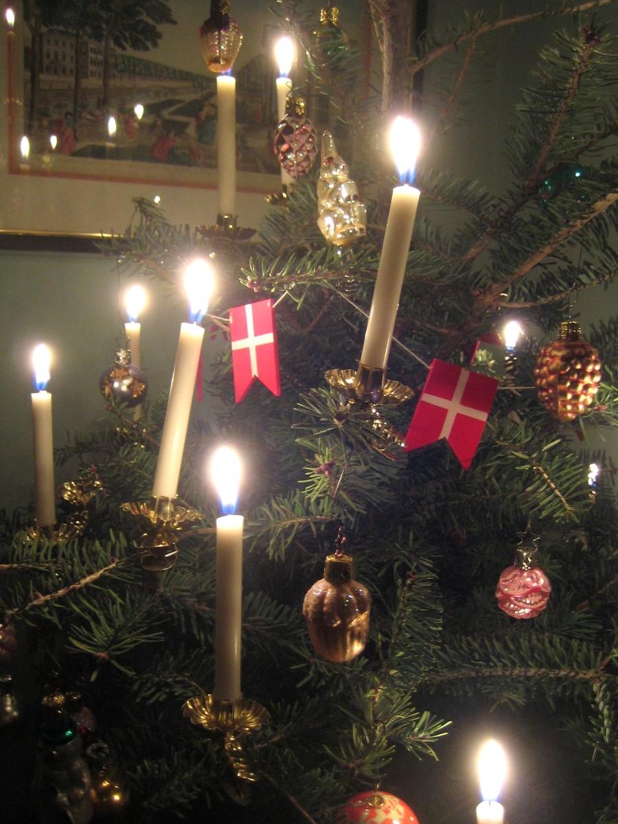 kerstboom-met-kaarsen Foto kerstboom-met-kaarsen