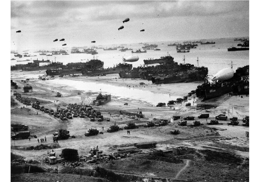 Foto landing van normandie, aanvoer materiaal