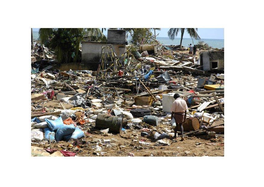 na de tsunami... Foto na de tsunami...