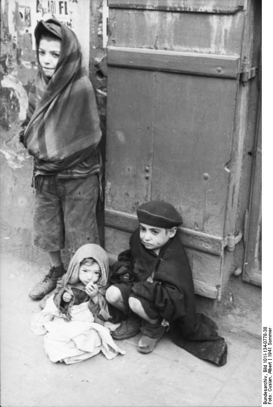 polen - ghetto warschau - kinderen Foto polen - ghetto warschau - kinderen