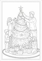 de kerstboom versieren